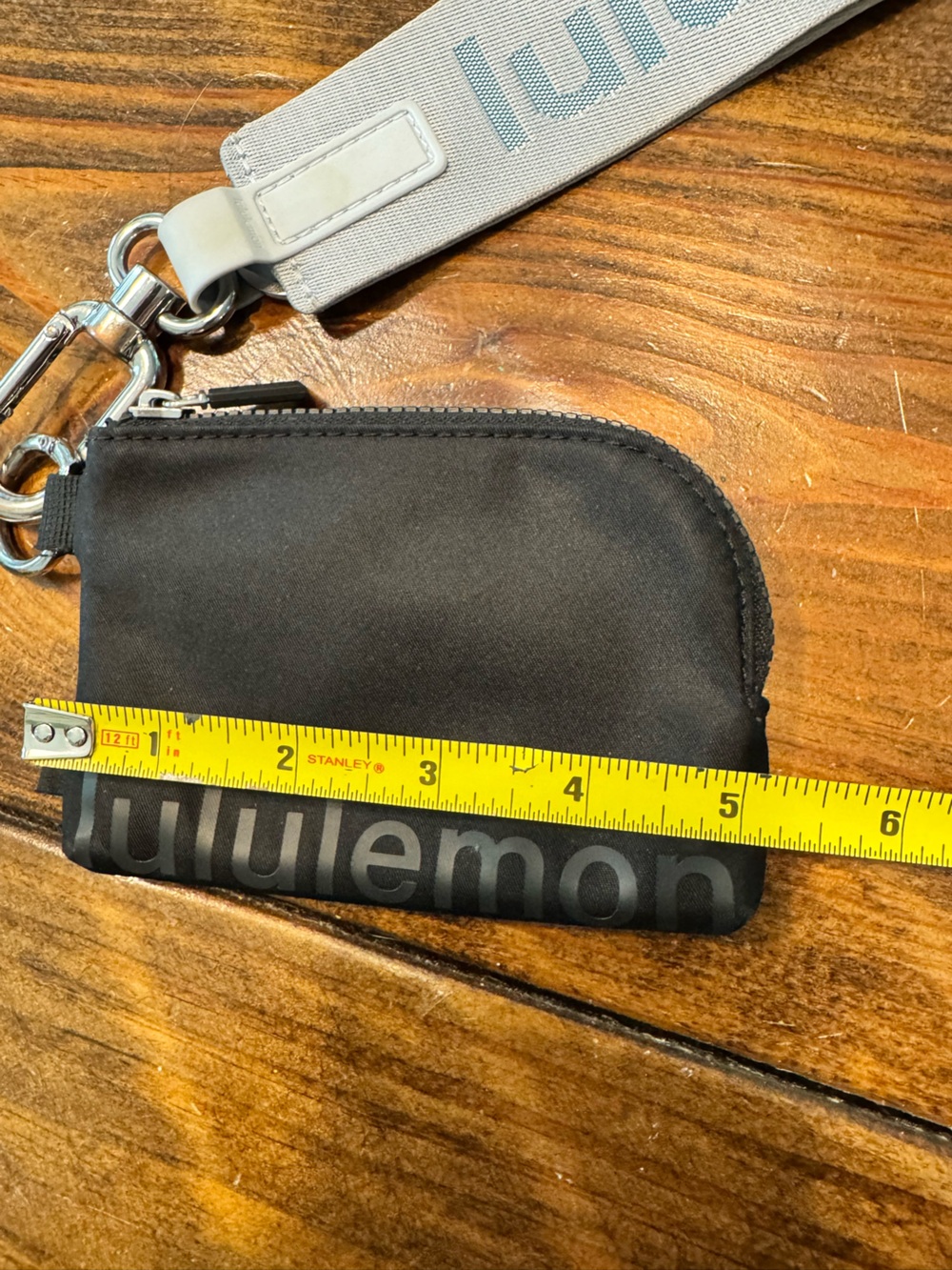 Lululemon Wristlet Keychain/Pouch Set black/gray - Picture 5 of 8